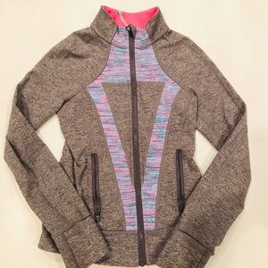 IVIVVA Girls size 8 perfect your practice jacket